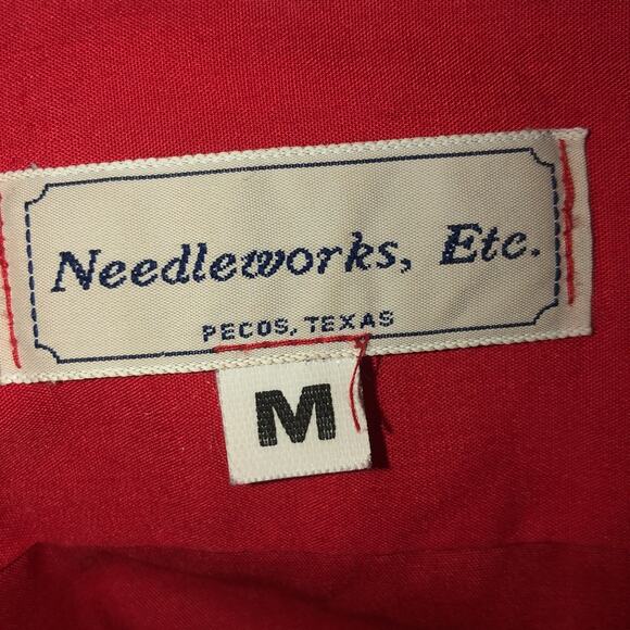 Vintage Needleworks, Etc red tuxedo shirt with map of Texas size medium - Picture 12 of 12